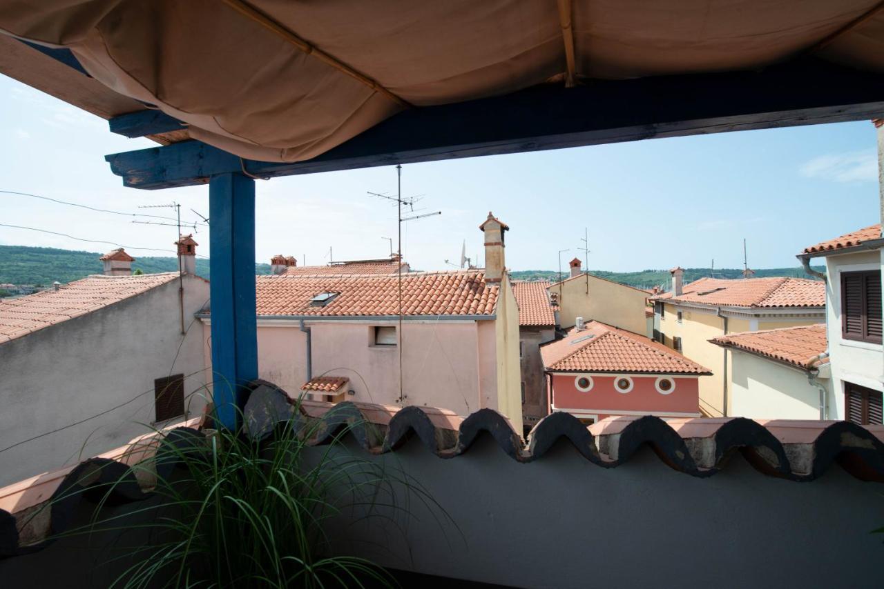 Modra Luna- Apartment With Terrace Izola Exterior photo